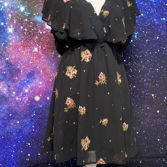 Miami | S | Mini Embroidered Frill Cocktail Dress - Picture 2 of 9